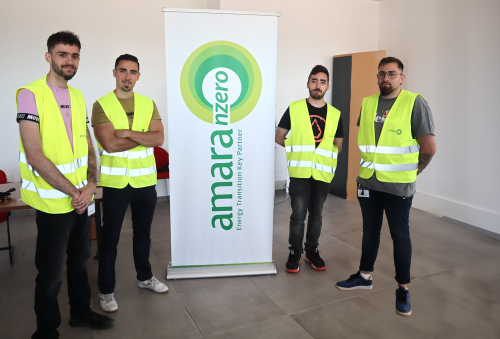 Jovenes parte del equipo de Amara NZero